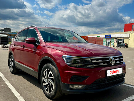2018 Volkswagen Tiguan II, пурпурный, 2590000 рублей, вид 3