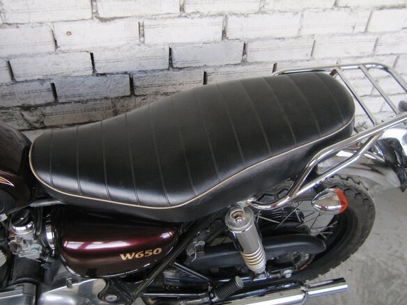 2005 Kawasaki W 650, коричневый - вид 5