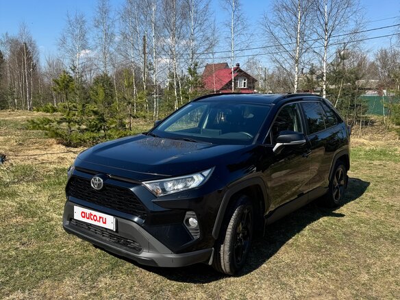 2020 Toyota RAV4 V (XA50), чёрный, 4200000 рублей
