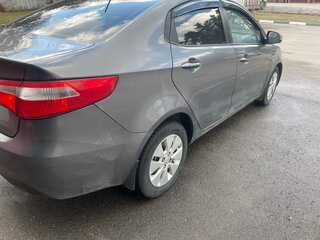 2012 Kia Rio 4-speed III, серый, 700000 рублей, вид 5