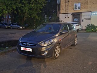 2013 Hyundai Solaris I, чёрный, 640000 рублей, вид 1