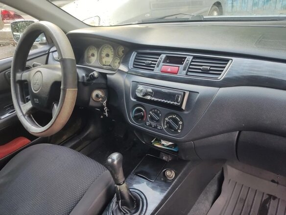 2004 Mitsubishi Lancer IX, серебристый, 400000 рублей - вид 8