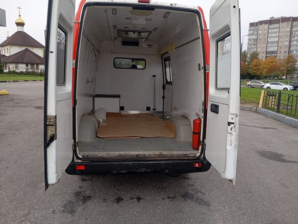 2014 Mercedes-Benz Sprinter, белый, 1000000 рублей - вид 4