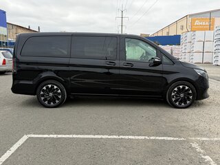 2025 Mercedes-Benz V-Класс Long 300 длинный III (W447) Рестайлинг 2, чёрный, 8999000 рублей, вид 4