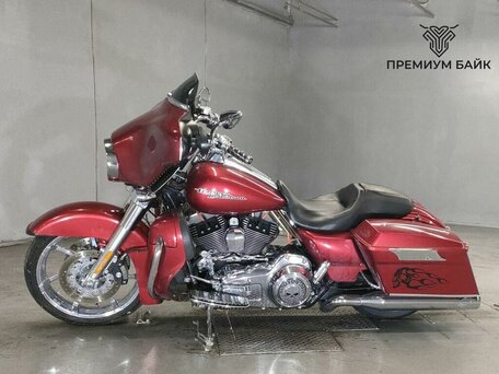 2013 Harley-Davidson Street Glide, красный, 1149000 рублей, вид 2