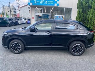 2021 Honda Vezel II, серебристый, 1755000 рублей, вид 4