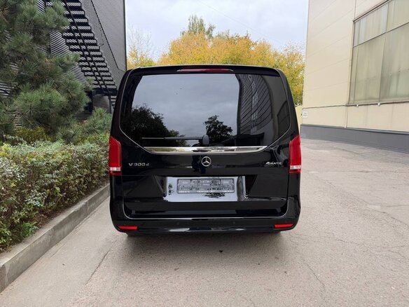 2023 Mercedes-Benz V-Класс Long 300 d длинный III (W447) Рестайлинг, чёрный, 9400000 рублей - вид 6