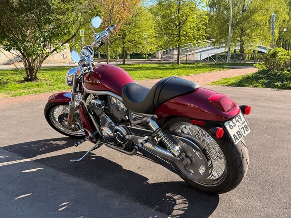 2003 Harley-Davidson V-Rod, красный, 800000 рублей - вид 10
