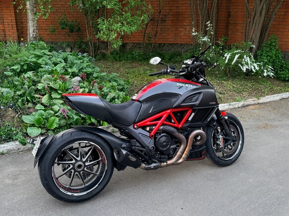 2014 Ducati Diavel Carbon, красный, 1270000 рублей - вид 16