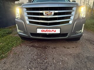 2019 Cadillac Escalade IV, бежевый, 6950000 рублей, вид 2