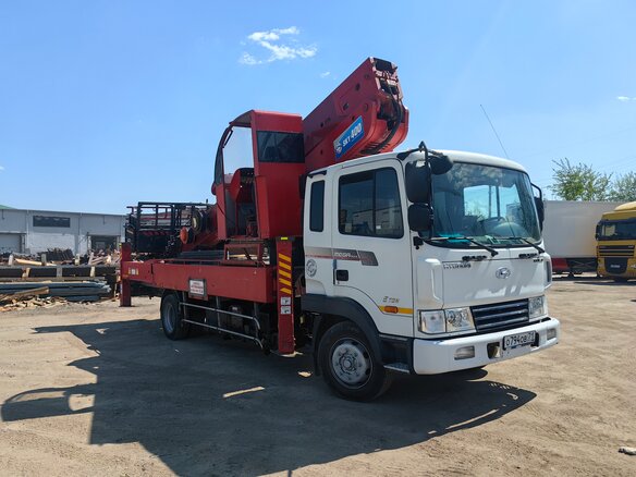 2012 Hyundai HD120, белый, 6000000 рублей - вид 1