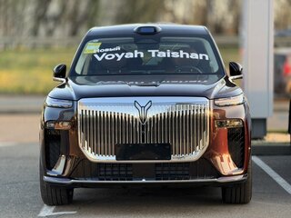 2025 Voyah Taishan, коричневый, 8900000 рублей, вид 2