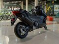 2024 Yamaha TMAX, чёрный - вид 3