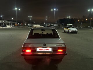 1982 BMW 5 серии 528i II (E28), серебристый, 350000 рублей, вид 3
