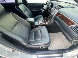 2017 Toyota Camry VII (XV50) Рестайлинг 2, серебристый, 1700000 рублей, вид 5