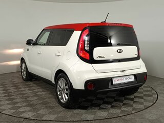 2019 Kia Soul II Рестайлинг, белый, 1650000 рублей, вид 5