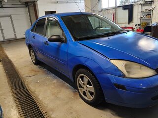 2000 Ford Focus I (North America), синий, 120000 рублей, вид 2