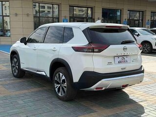 2023 Nissan X-Trail IV, белый, 3120000 рублей, вид 2