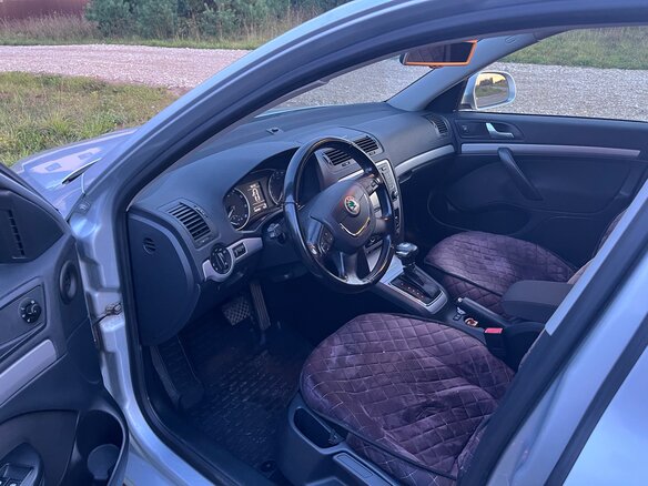 2011 Skoda Octavia II (A5) Рестайлинг, серебристый, 990000 рублей - вид 6