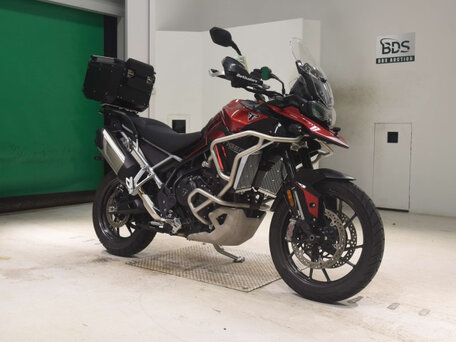 2025 Triumph Tiger 900, красный, 1350000 рублей, вид 3