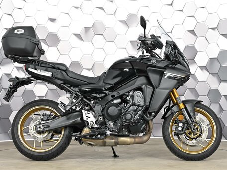 2023 Yamaha MT-09 Tracer (FJ-09), чёрный, 1499000 рублей, вид 3
