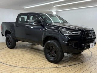2022 Toyota Hilux VIII Рестайлинг 2, чёрный, 3832069 рублей, вид 4