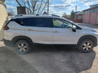 2022 Mitsubishi Xpander Cross I, белый, 2400000 рублей, вид 2