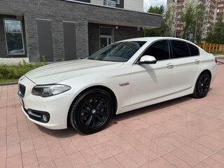 2016 BMW 5 серии 528i xDrive VI (F10/F11/F07) Рестайлинг, белый, 2370000 рублей, вид 1
