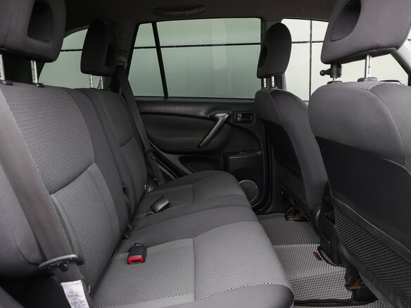 2004 Toyota RAV4 II (XA20) Рестайлинг, серый, 698000 рублей - вид 11