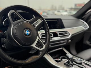 2021 BMW X5 40i IV (G05/G18), чёрный, 5500000 рублей, вид 5