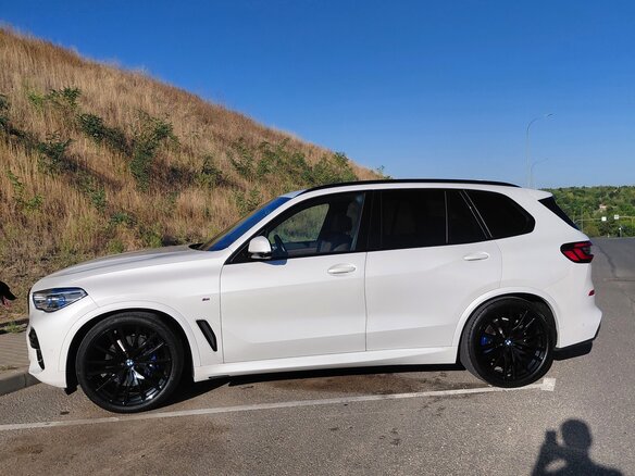 2021 BMW X5 30d IV (G05/G18), белый, 7700000 рублей - вид 9