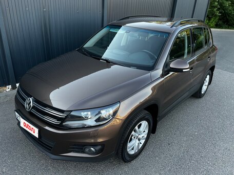 2015 Volkswagen Tiguan I Рестайлинг, коричневый, 1590000 рублей, вид 2