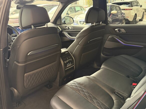 2025 BMW X7 40d I (G07) Рестайлинг, чёрный, 16300000 рублей - вид 14