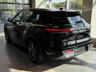 2026 Infiniti QX60 II Рестайлинг, чёрный, 7490000 рублей, вид 5