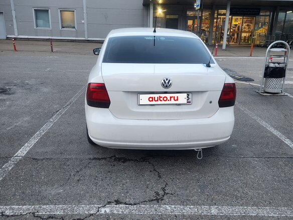 2013 Volkswagen Polo V, белый, 500000 рублей - вид 3
