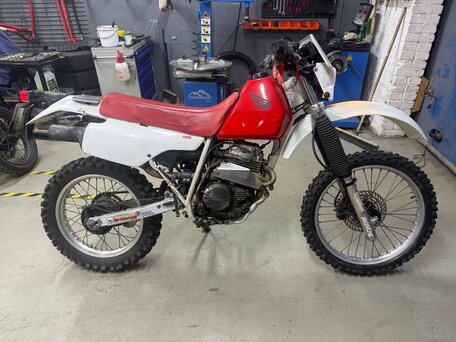 1990 Honda XLR, красный, 199999 рублей, вид 2
