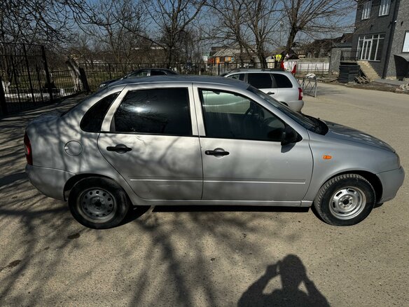2009 Lada (ВАЗ) Kalina I, серебристый, 225000 рублей - вид 3