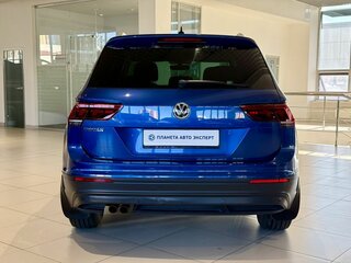 2018 Volkswagen Tiguan II, синий, 2040000 рублей, вид 5