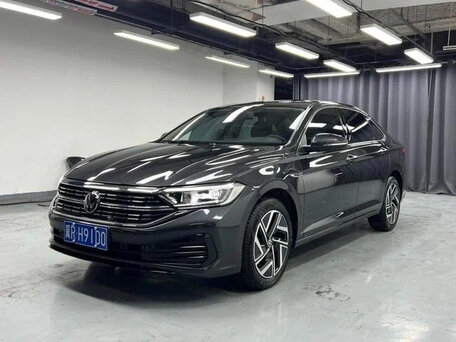 Volkswagen Sagitar III Рестайлинг