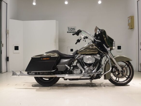2012 Harley-Davidson Street Glide, коричневый, 835000 рублей - вид 1