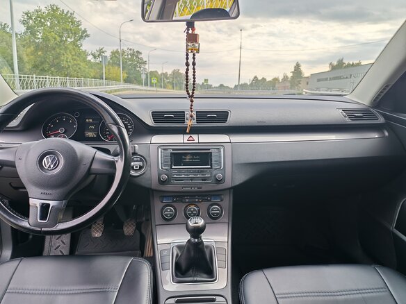 2009 Volkswagen Passat B6, чёрный - вид 6
