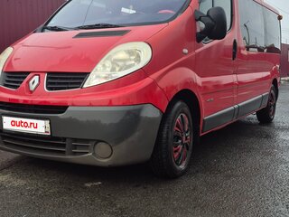 2008 Renault Trafic II Рестайлинг, красный, 1350000 рублей, вид 2