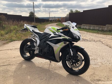 2008 Honda CBR 600RR, белый, 1100000 рублей, вид 2