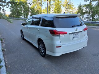 2010 Toyota Wish II, белый, 1150000 рублей, вид 5