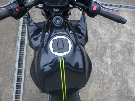2020 Kawasaki Z 650, чёрный, 780000 рублей, вид 4
