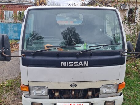 1990 Nissan Atlas, белый, 1200000 рублей, вид 2