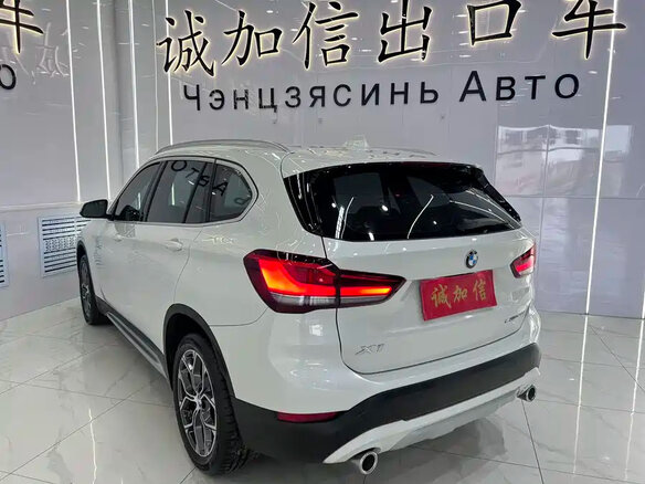2022 BMW X1 Long 20Li sDrive II (F48) Рестайлинг, белый, 1937000 рублей - вид 5