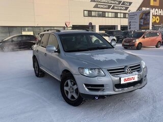 2008 Volkswagen Touareg I Рестайлинг, серебристый, 1000000 рублей, вид 2