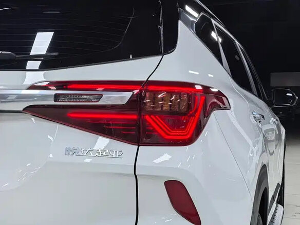2022 Kia KX3, белый - вид 7