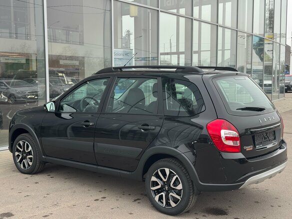 2026 Lada (ВАЗ) Granta Cross I Рестайлинг, чёрный, 1366000 рублей - вид 5